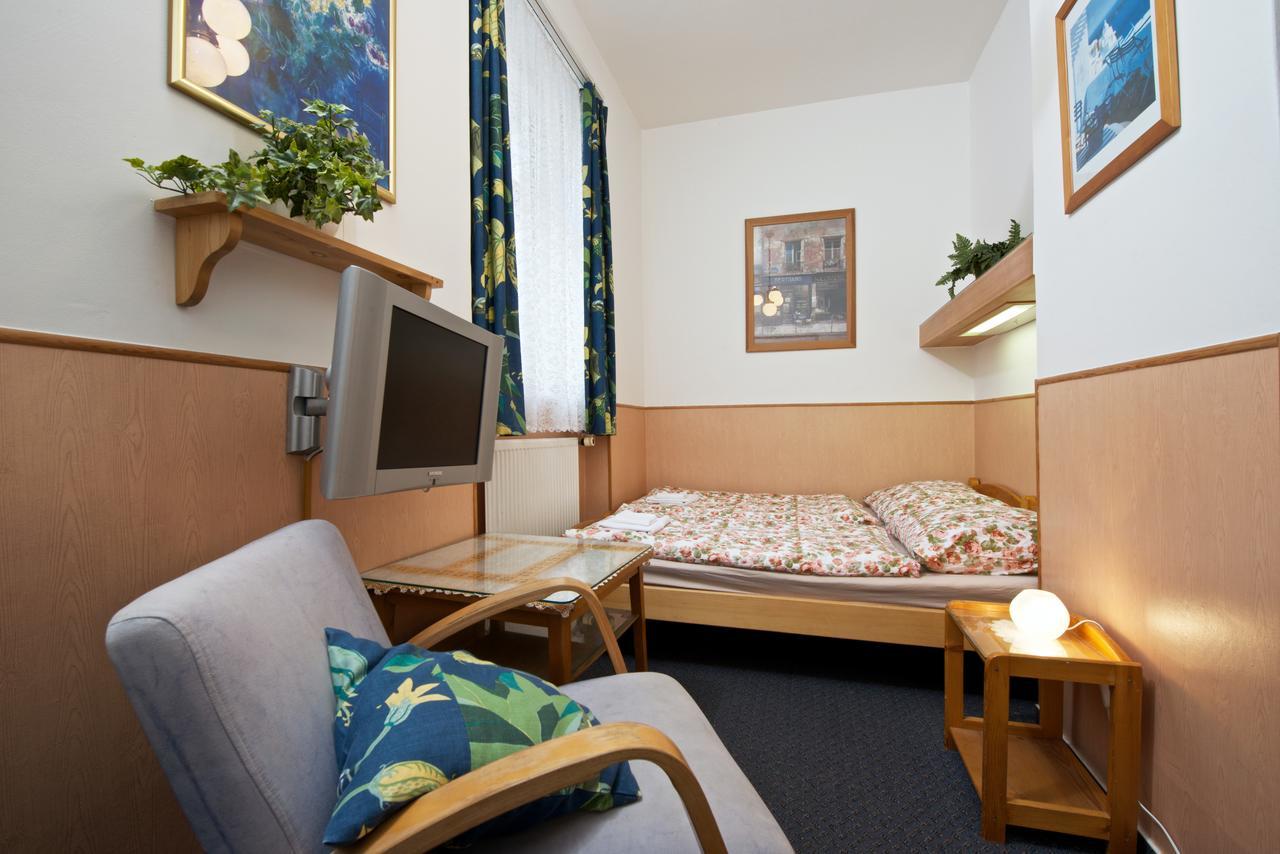 Alice Apartment House Praga Zewnętrze zdjęcie